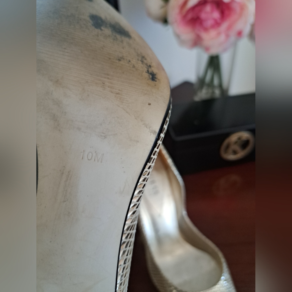 Guess gold heels - Picture 2 of 5